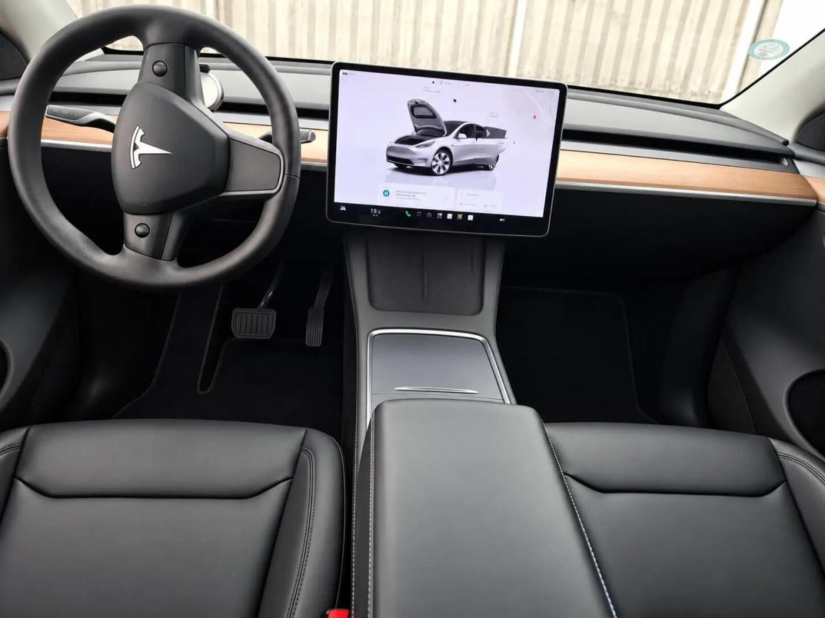 tesla-model-y-2022-eletrico-0cc