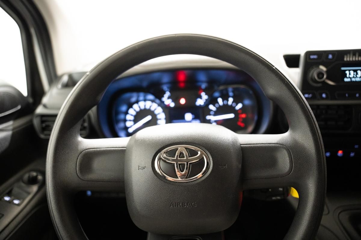 toyota-proace-2022-diesel-1499cc