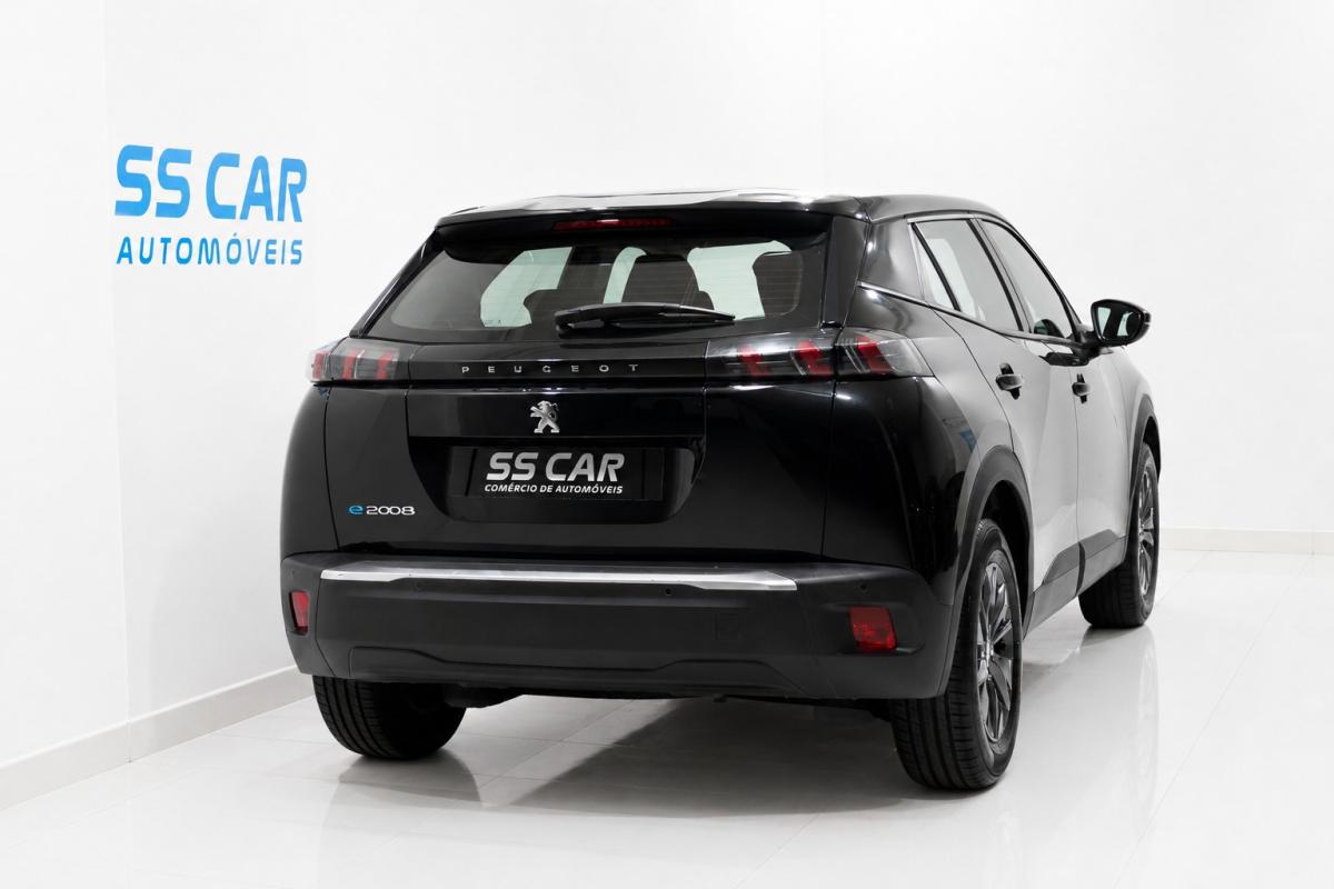 peugeot-2008-2021-eletrico-500cc
