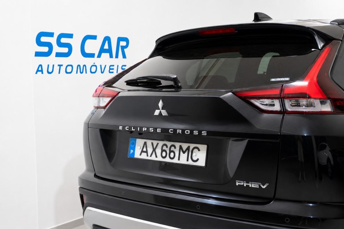 mitsubishi-eclipse-cross-2022-hibrido-a-gasolina-2360cc