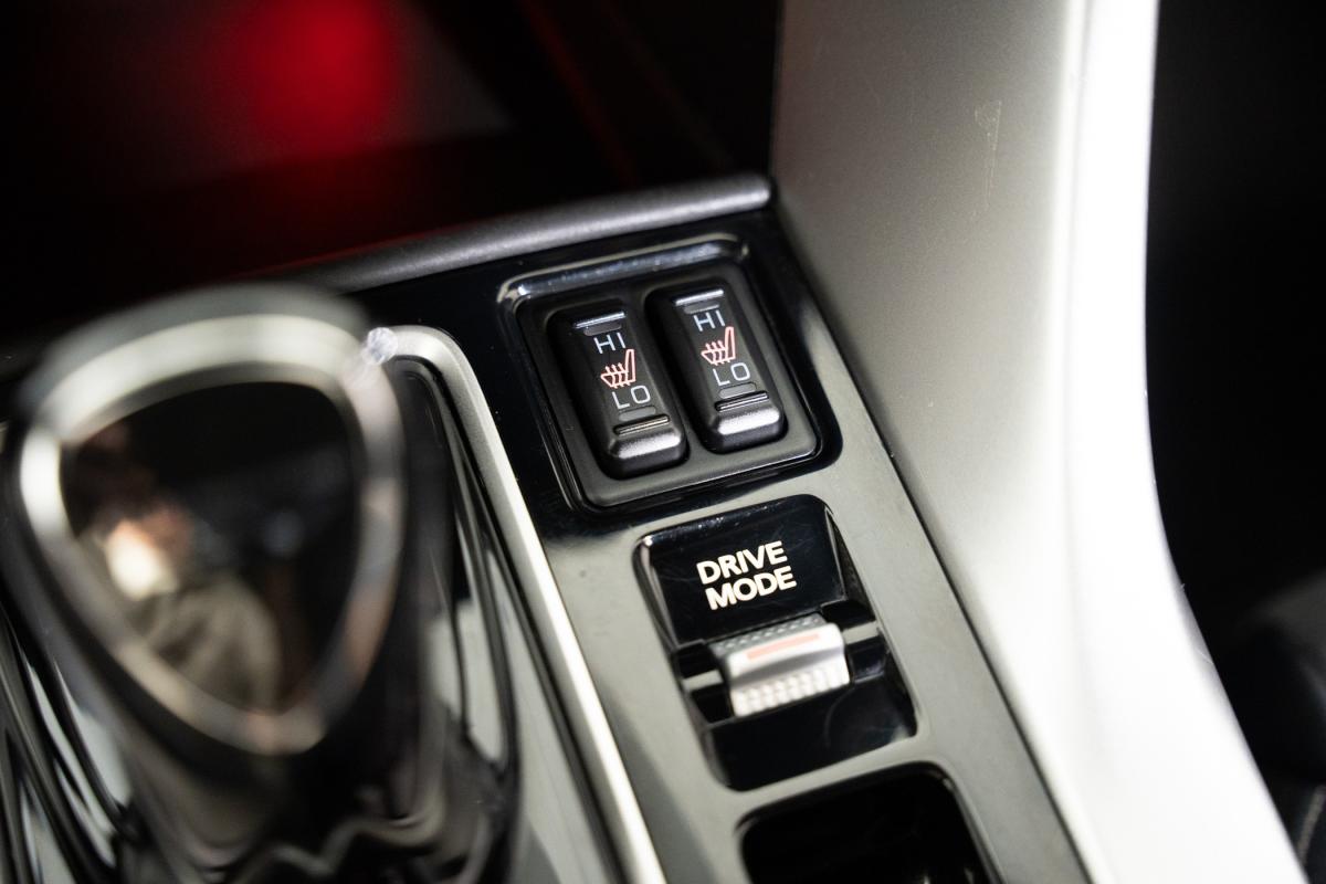 mitsubishi-eclipse-cross-2022-hibrido-a-gasolina-2360cc
