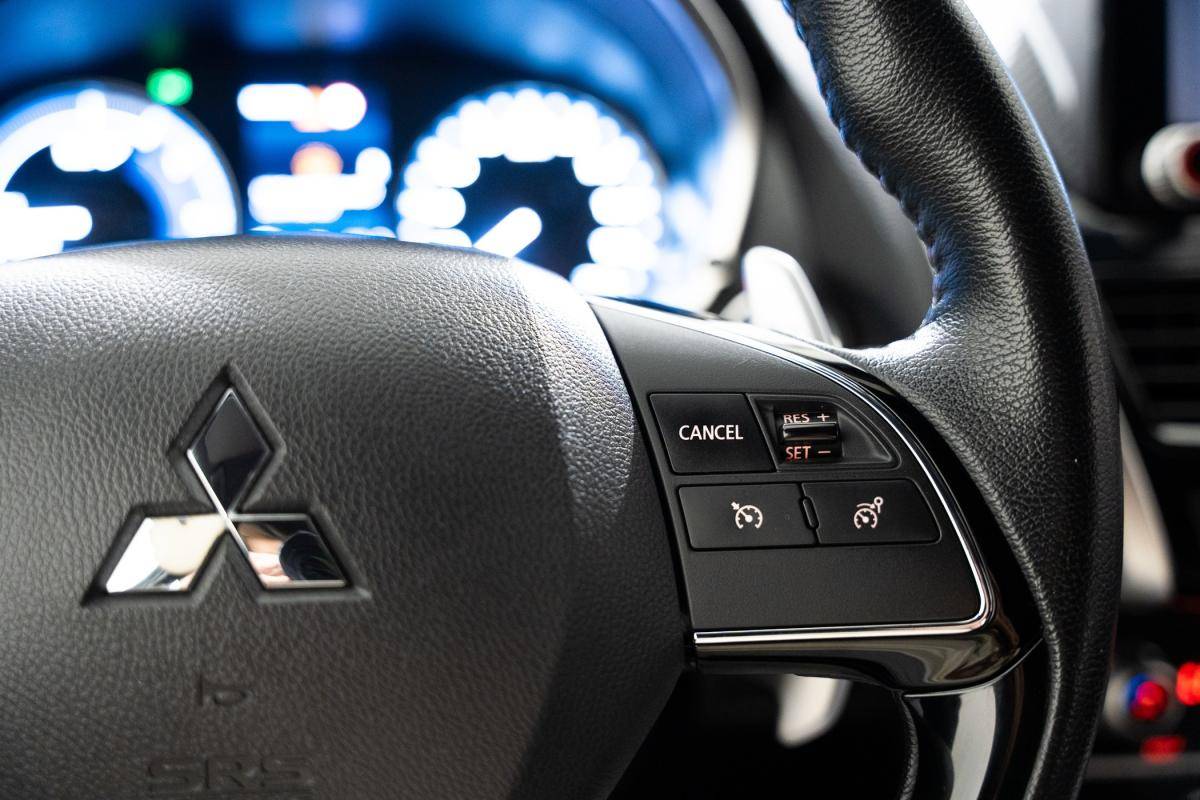 mitsubishi-eclipse-cross-2022-hibrido-a-gasolina-2360cc