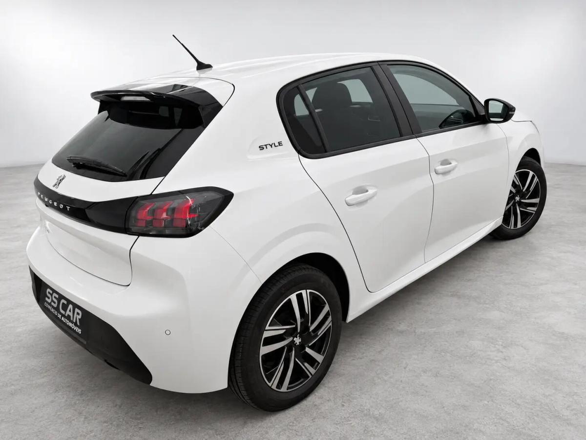peugeot-208-2023-gasolina-1199cc