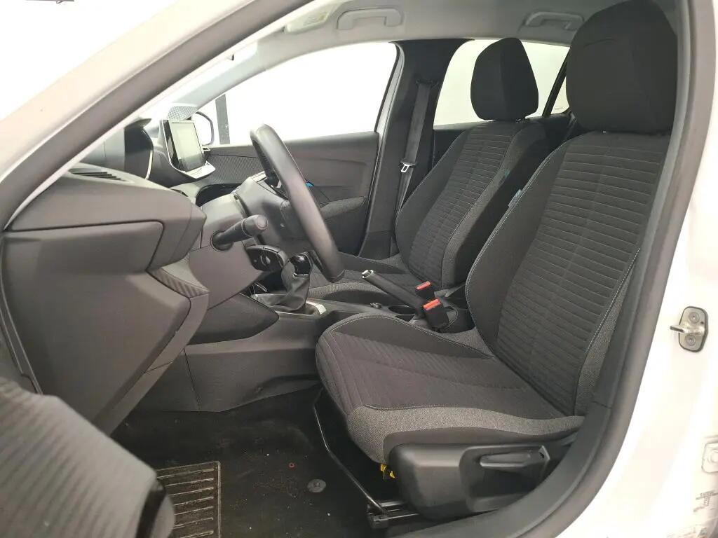 peugeot-208-2023-gasolina-1199cc