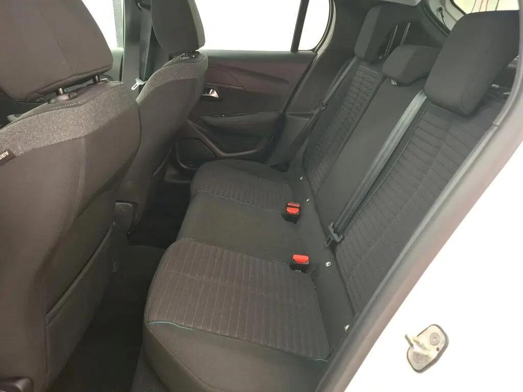 peugeot-208-2023-gasolina-1199cc
