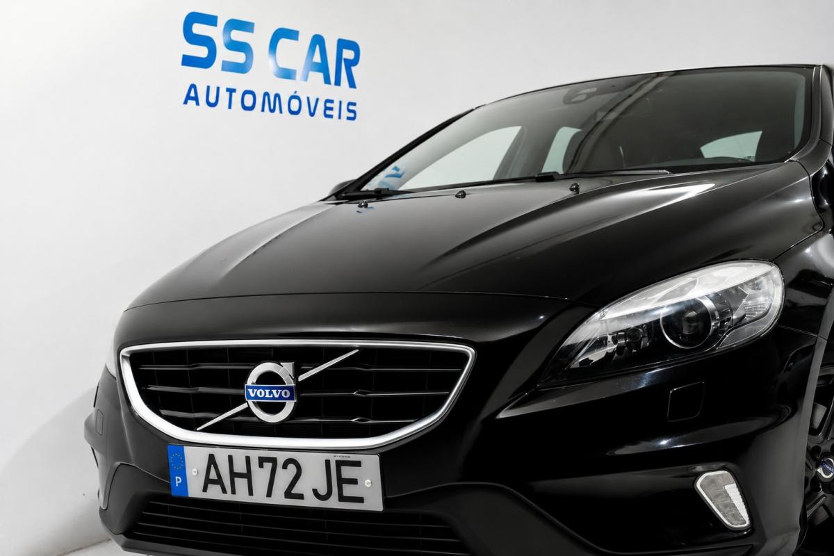 volvo-v40-2015-diesel-1969cc