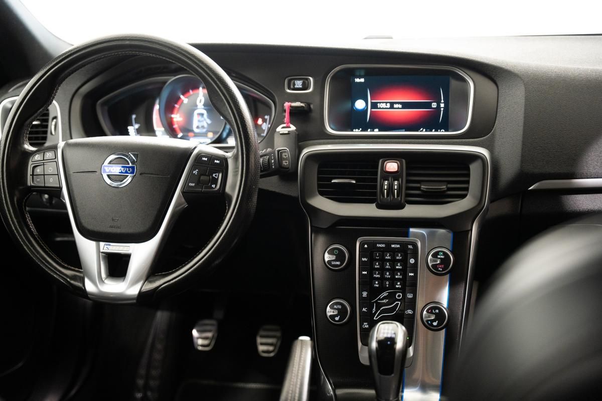 volvo-v40-2015-diesel-1969cc