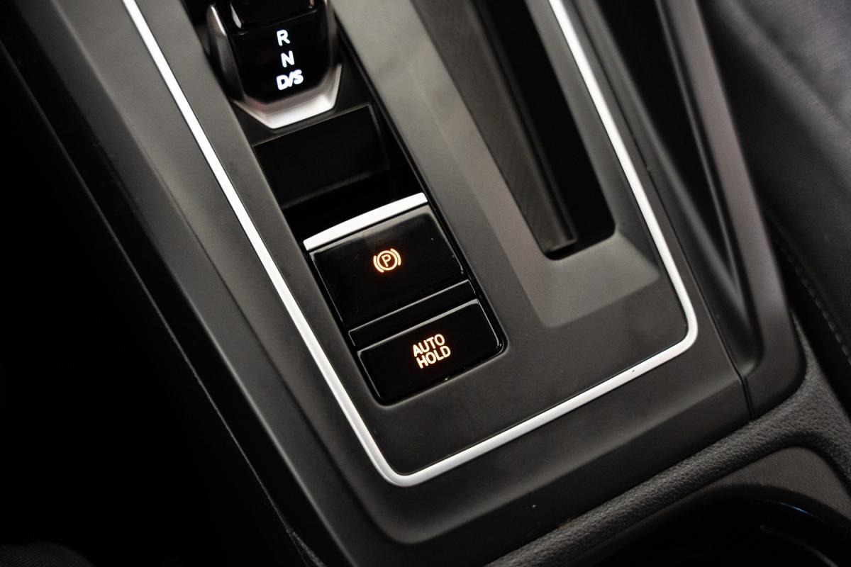 volkswagen-golf-variant-2023-gasolina-999cc