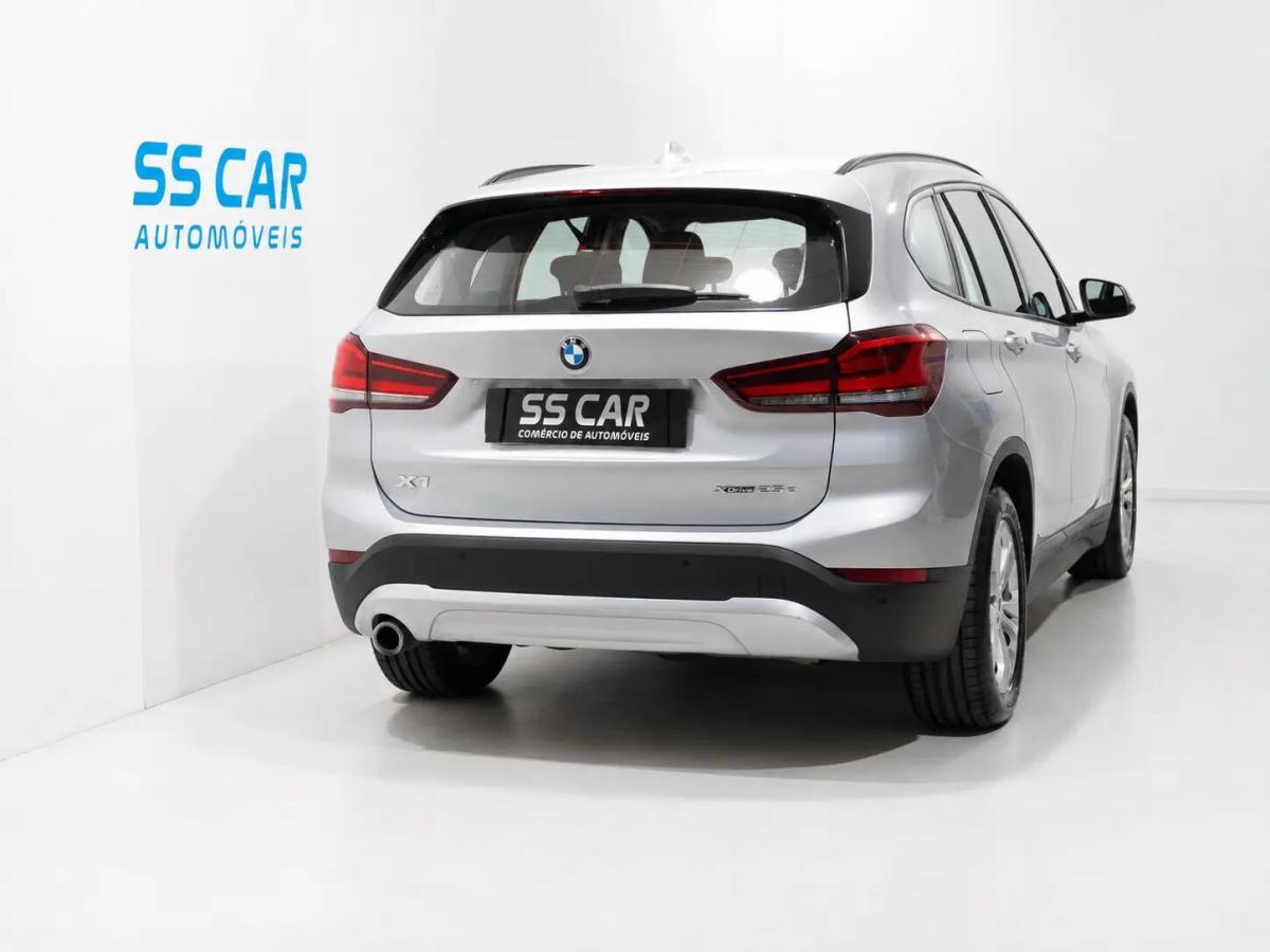 bmw-x1-xdrive25e-2021-hibrido-a-gasolina-1499cc