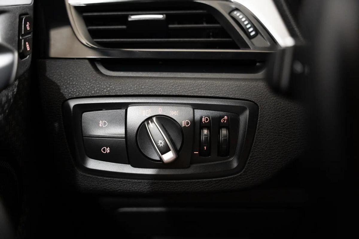 bmw-x1-xdrive25e-2021-hibrido-a-gasolina-1499cc