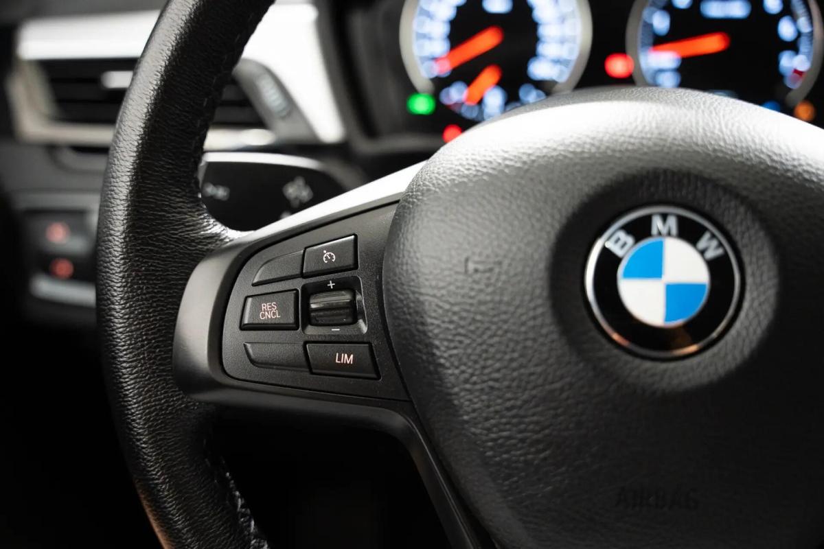 bmw-x1-xdrive25e-2021-hibrido-a-gasolina-1499cc