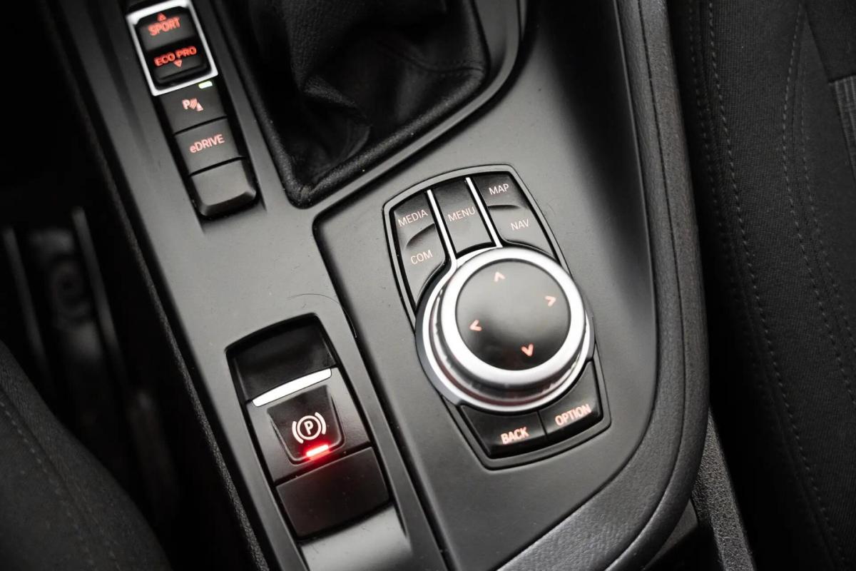 bmw-x1-xdrive25e-2021-hibrido-a-gasolina-1499cc