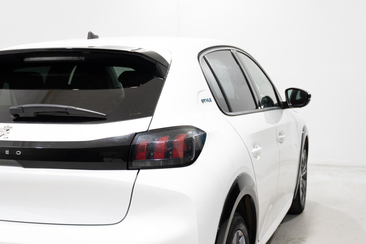 peugeot-208-2022-eletrico-500cc