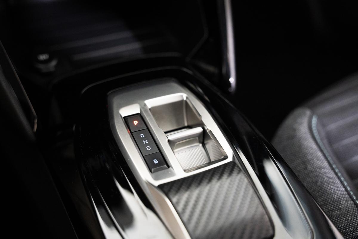 peugeot-208-2022-eletrico-500cc