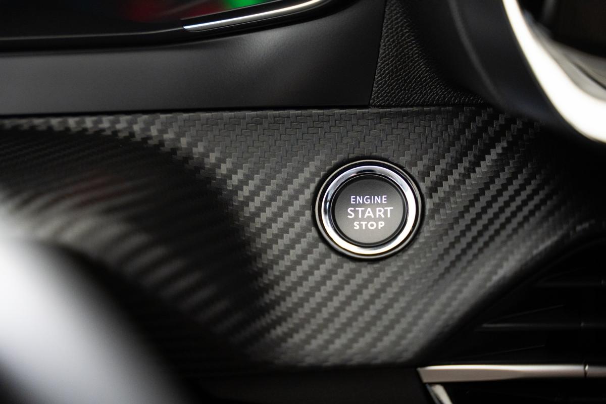 peugeot-208-2022-eletrico-500cc