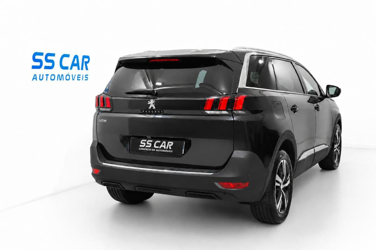 peugeot-5008-2023-gasolina-1199cc