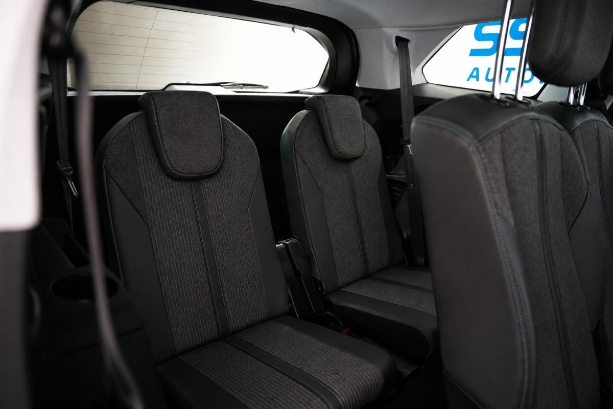 peugeot-5008-2023-gasolina-1199cc