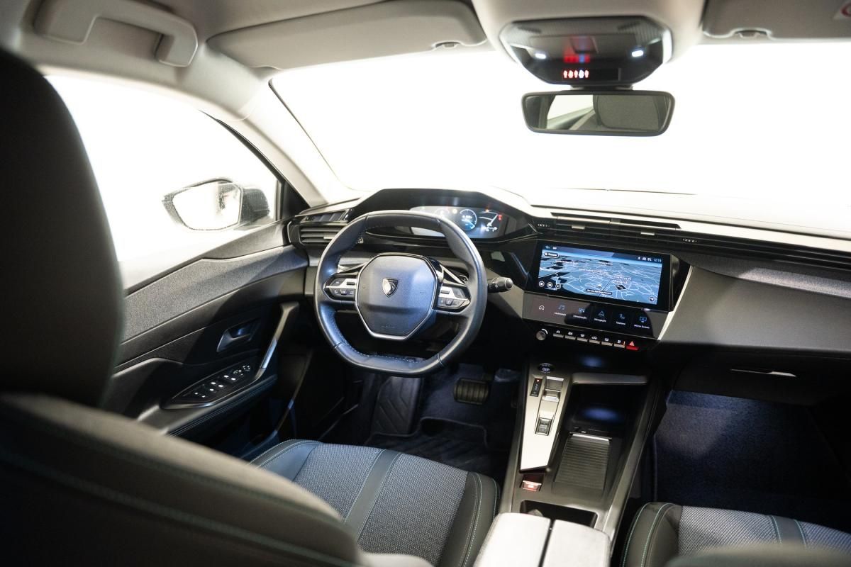 peugeot-308-sw-2023-gasolina-1199cc