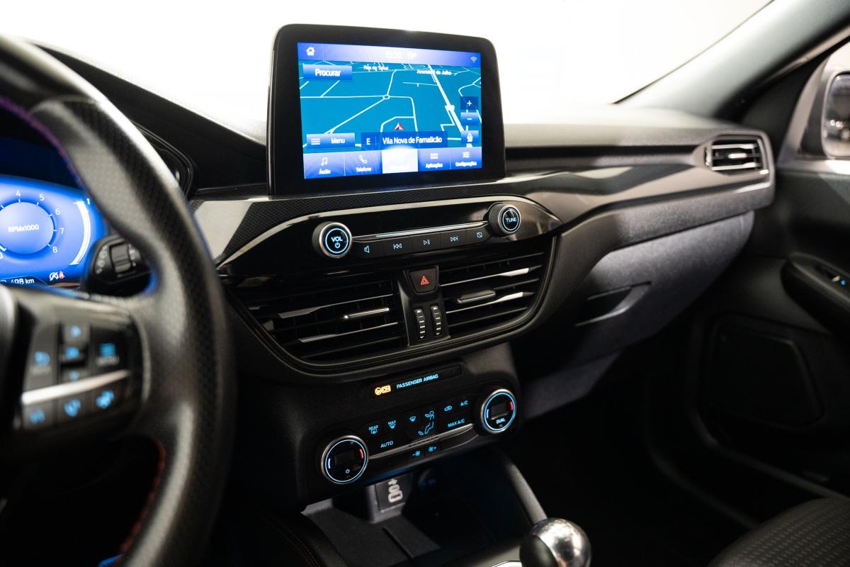 ford-kuga-2022-gasolina-1499cc