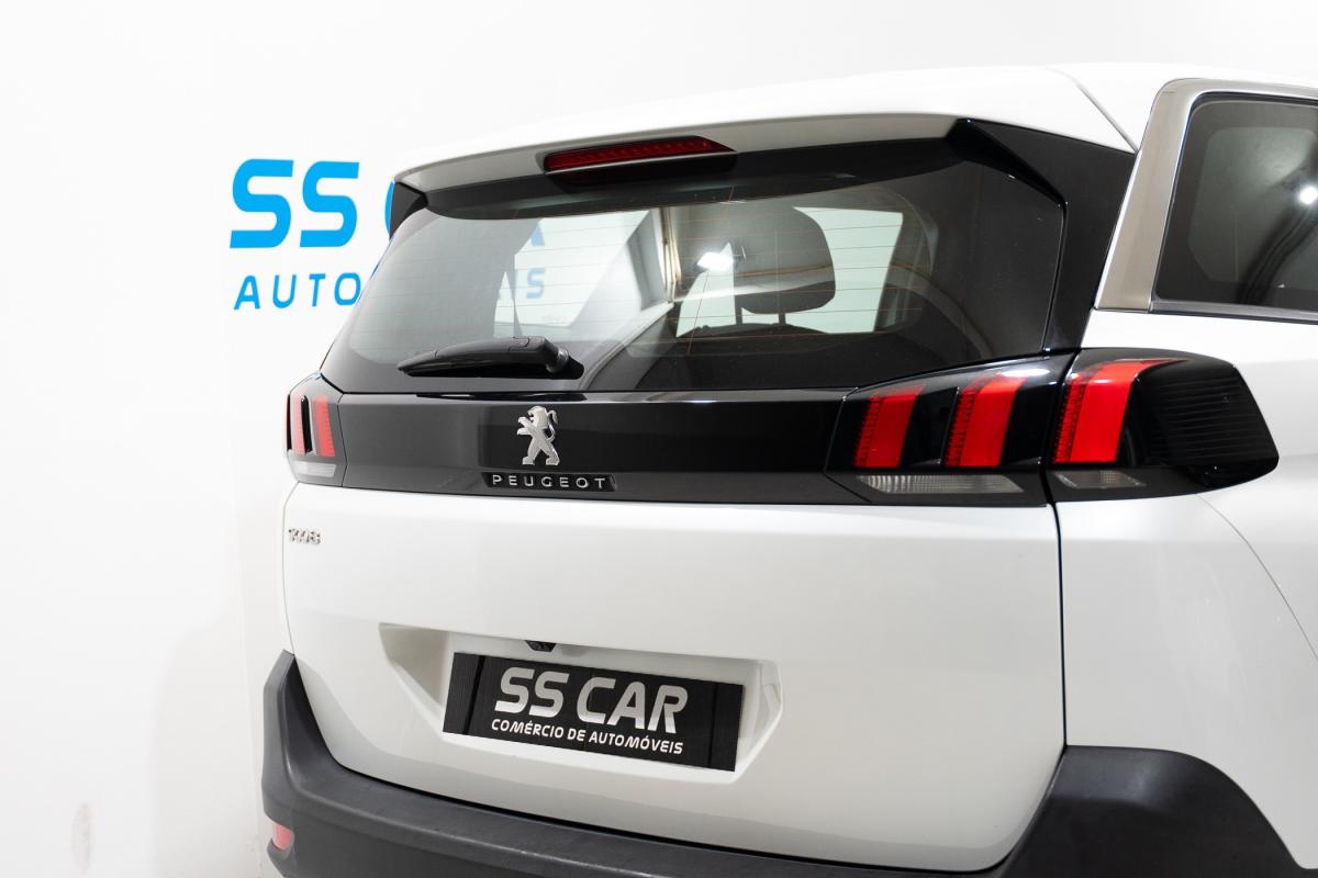 peugeot-5008-2023-gasolina-1199cc