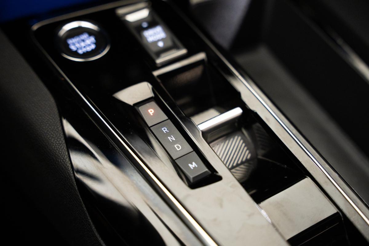 peugeot-5008-2023-gasolina-1199cc