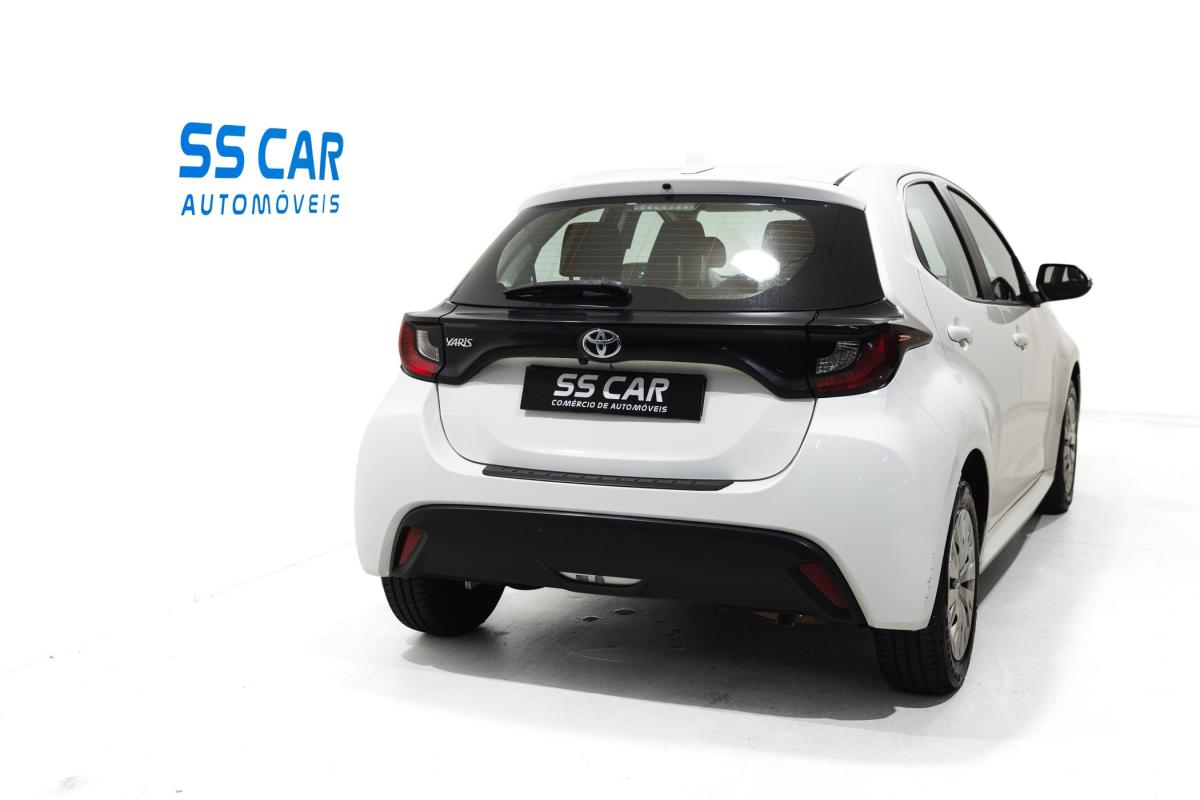 toyota-yaris-2023-gasolina-1490cc