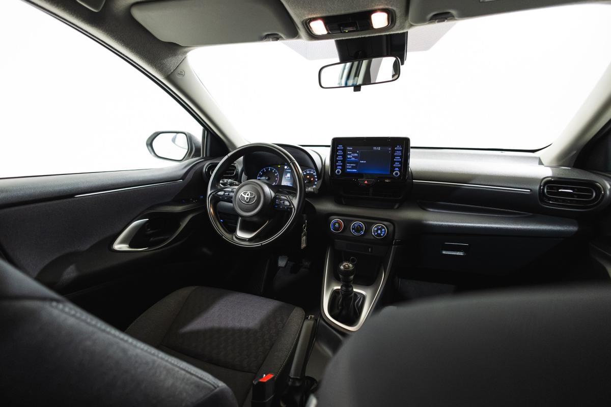 toyota-yaris-2023-gasolina-1490cc