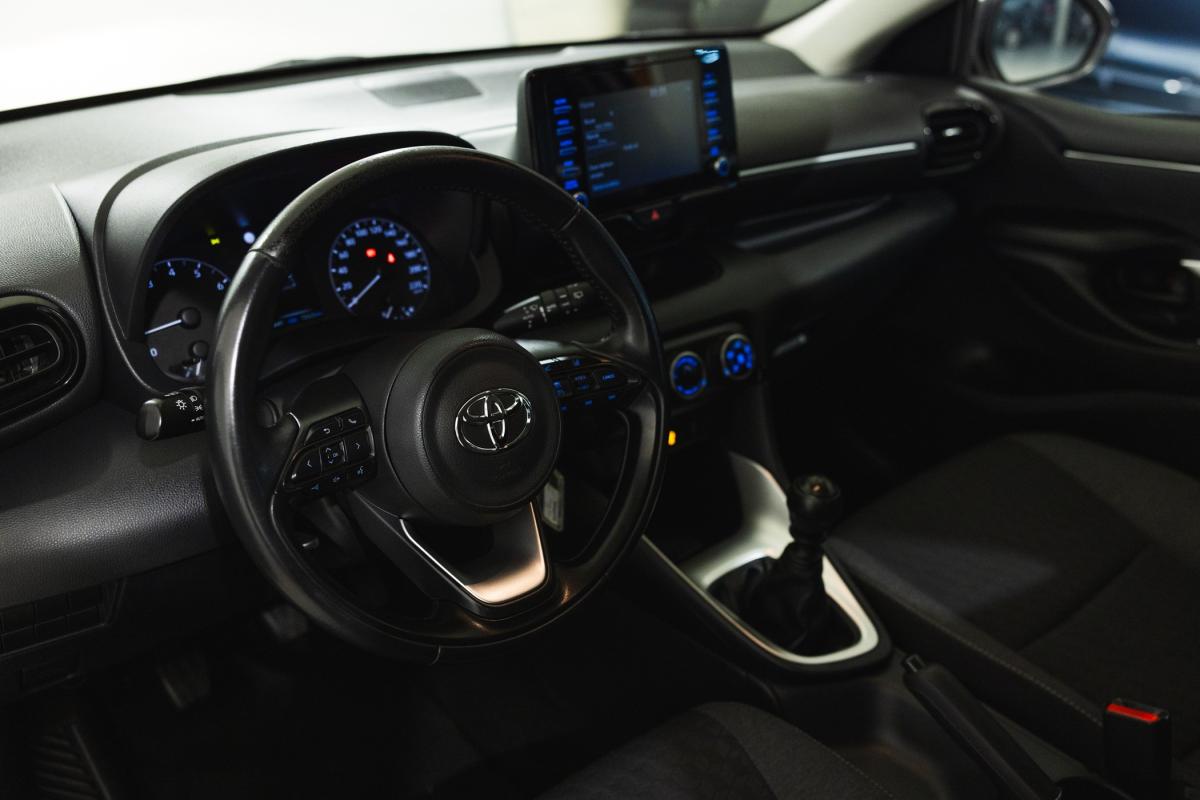 toyota-yaris-2023-gasolina-1490cc