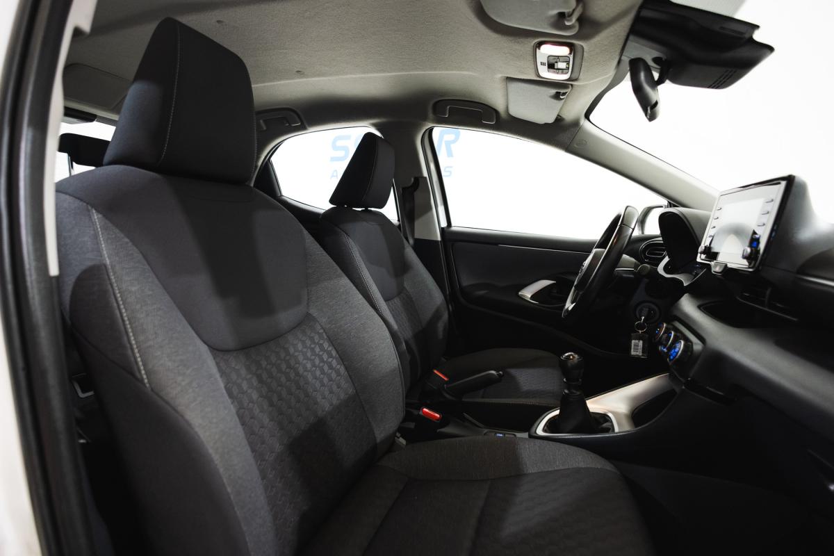 toyota-yaris-2023-gasolina-1490cc
