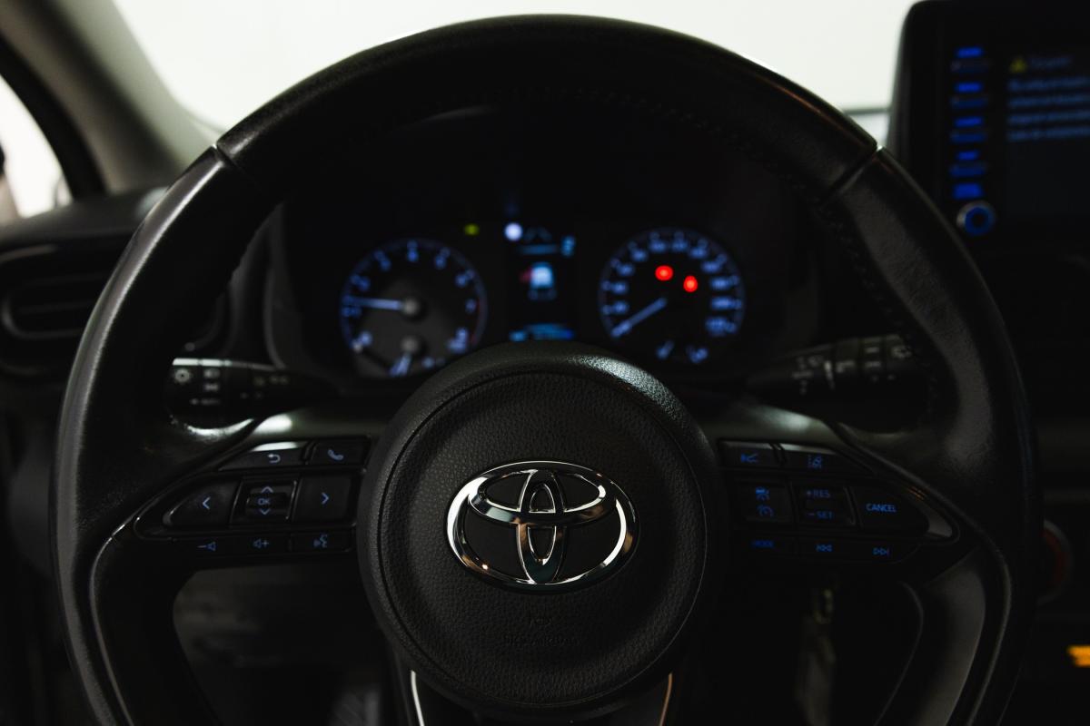 toyota-yaris-2023-gasolina-1490cc