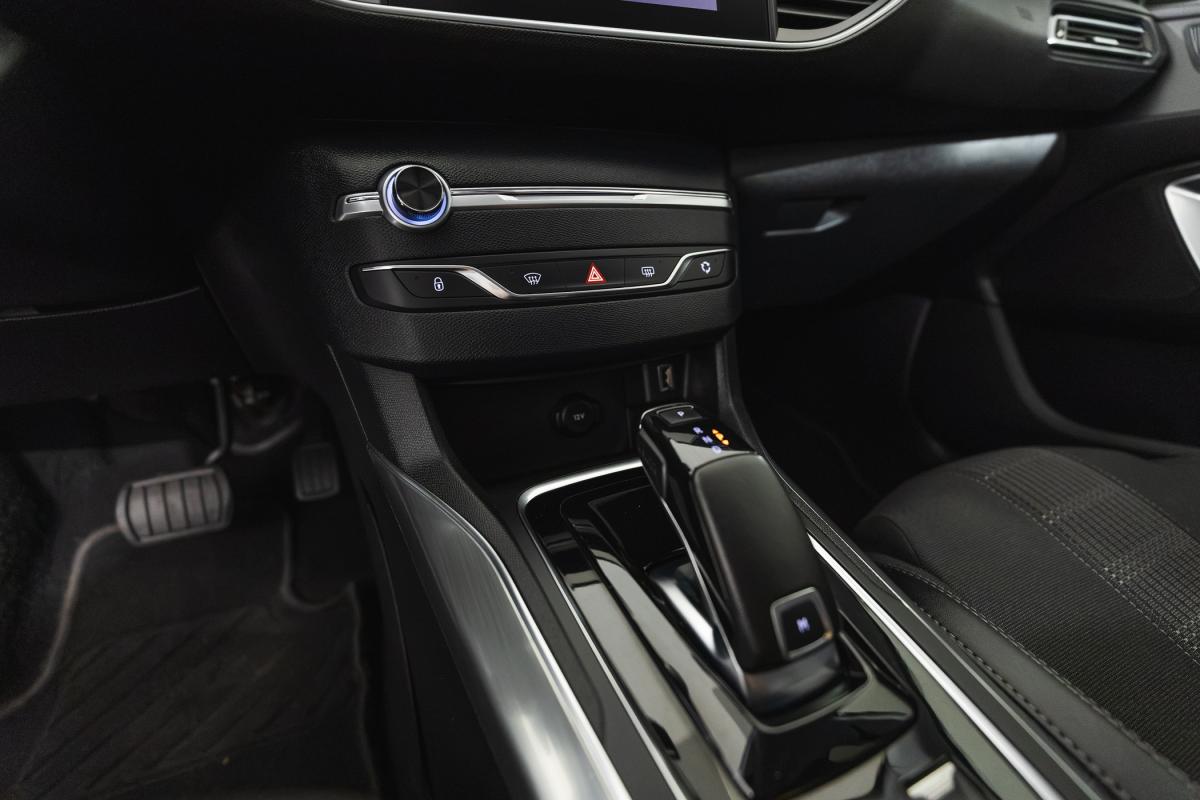 peugeot-308-sw-2020-gasolina-1199cc