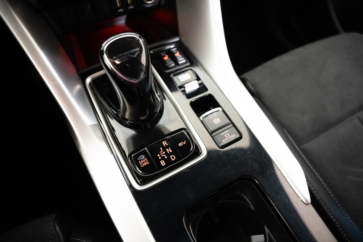 mitsubishi-eclipse-cross-2022-hibrido-a-gasolina-2360cc