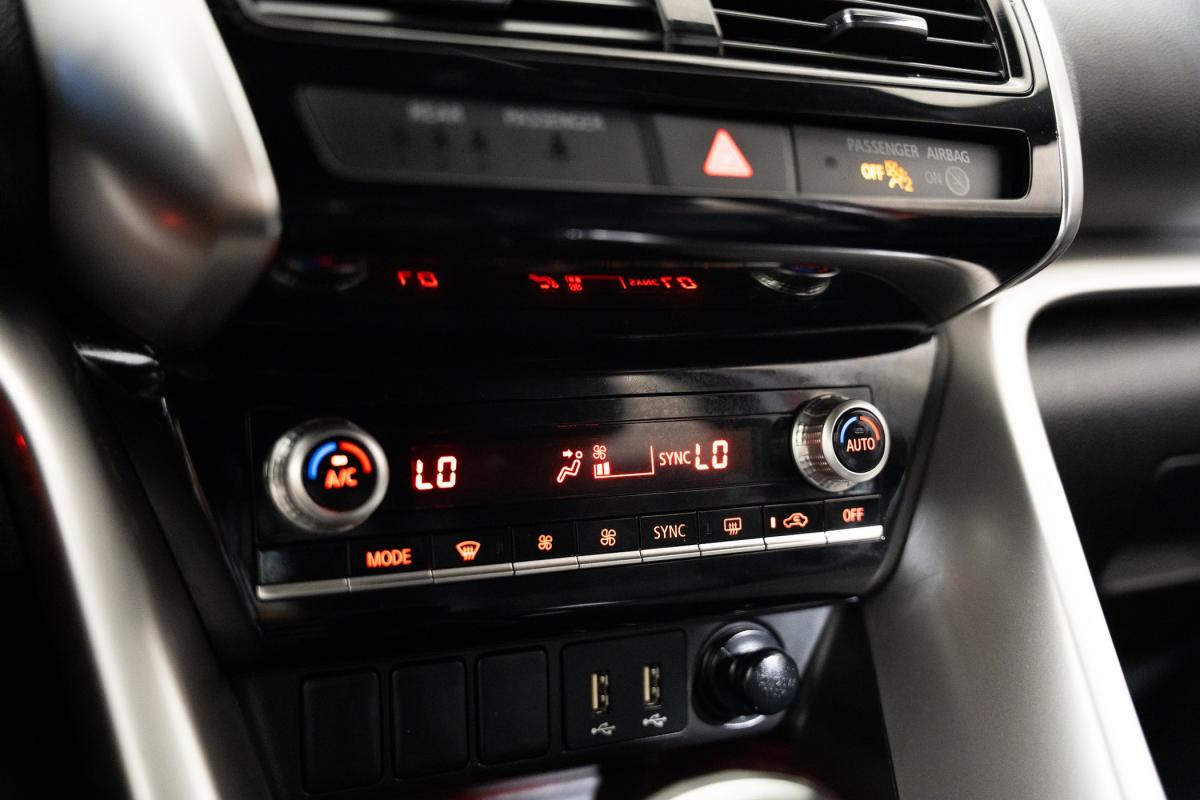 mitsubishi-eclipse-cross-2022-hibrido-a-gasolina-2360cc