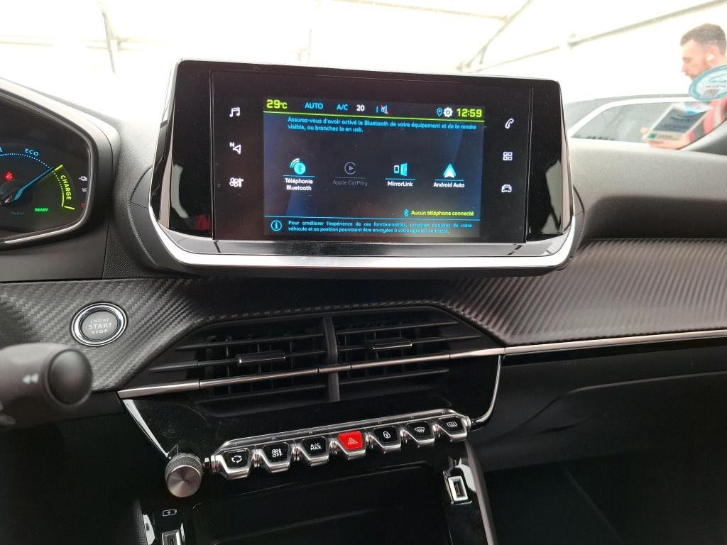 peugeot-2008-2023-eletrico-500cc