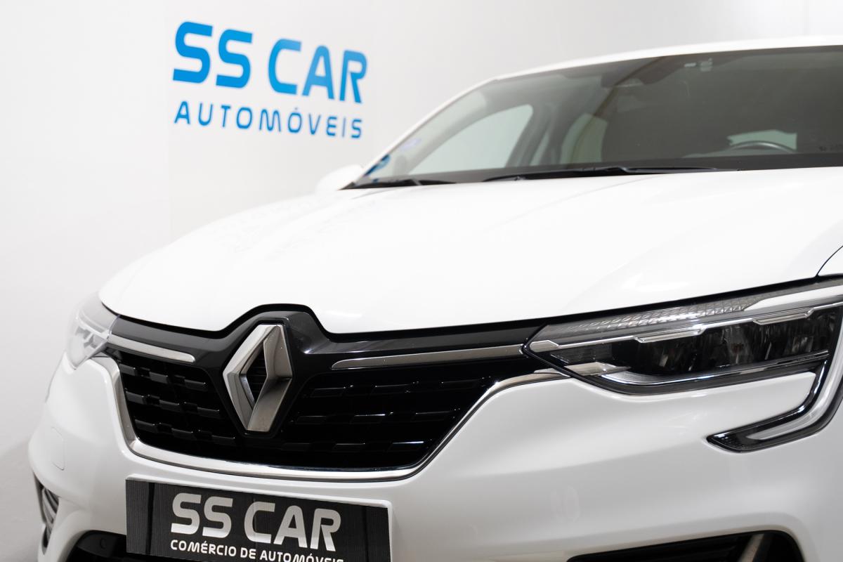 renault-arkana-2022-hibrido-a-gasolina-1598cc
