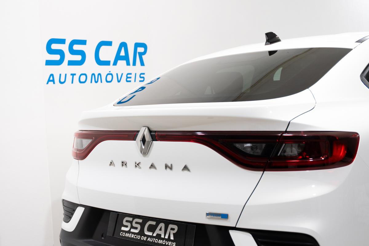 renault-arkana-2022-hibrido-a-gasolina-1598cc