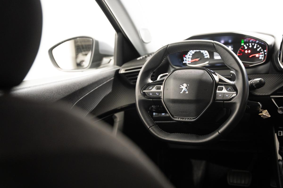 peugeot-2008-2021-gasolina-1199cc