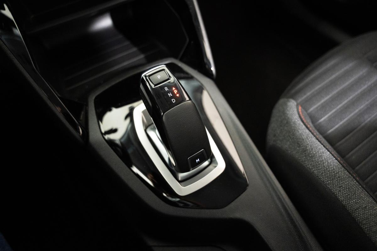 peugeot-2008-2021-gasolina-1199cc