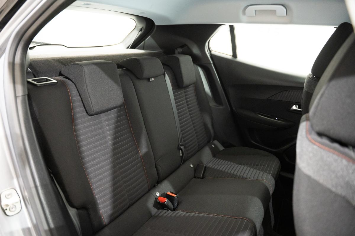 peugeot-2008-2021-gasolina-1199cc