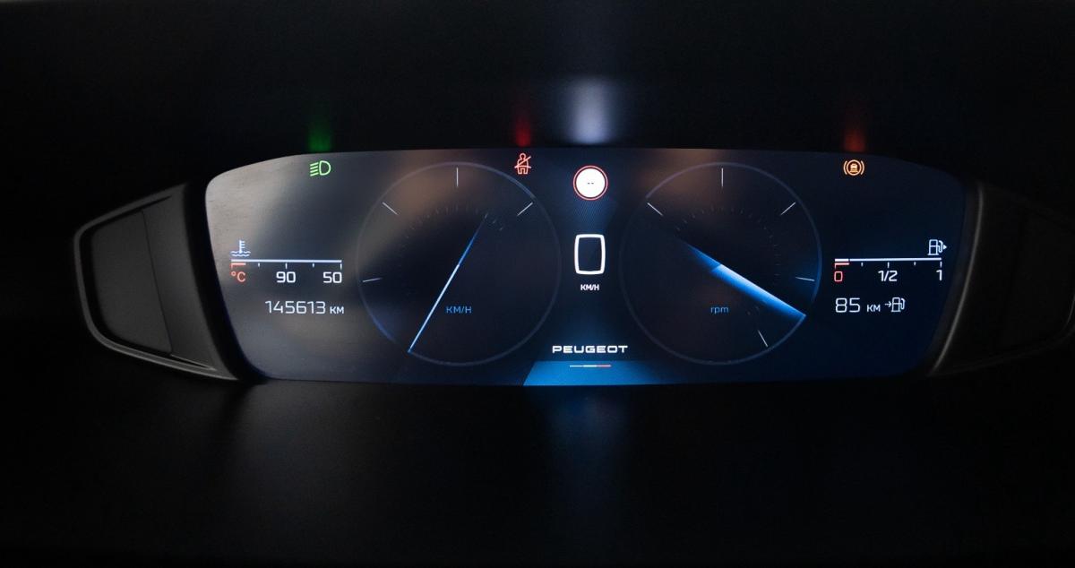 peugeot-308-2022-diesel-1499cc