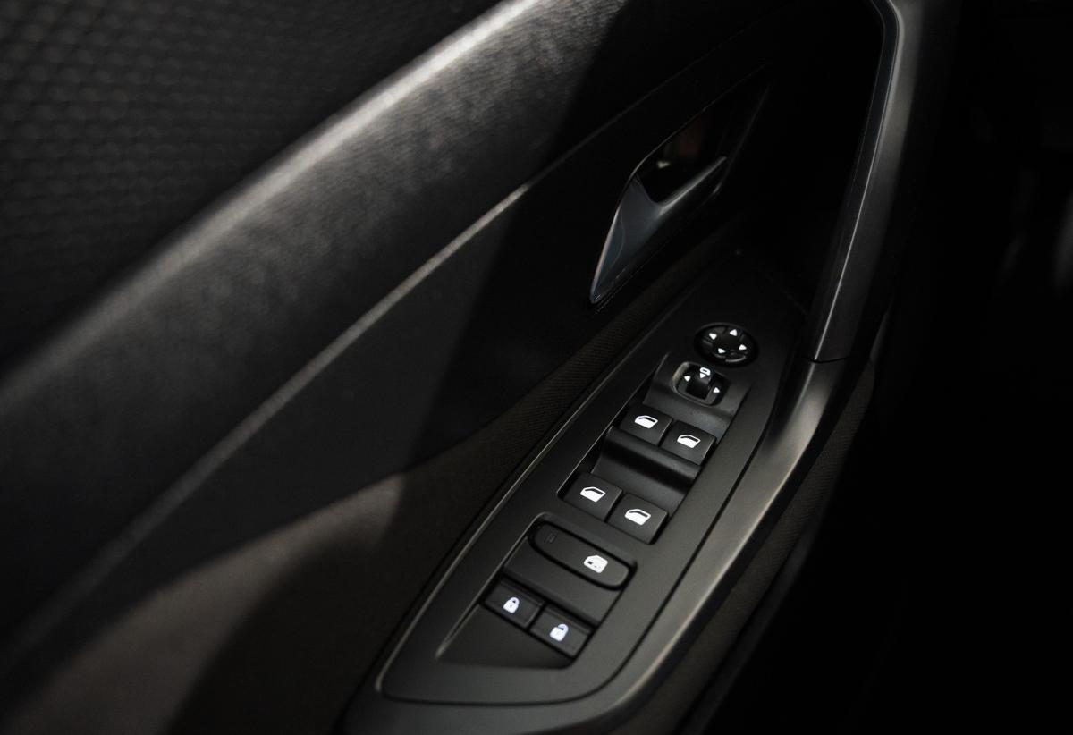 peugeot-308-2022-diesel-1499cc