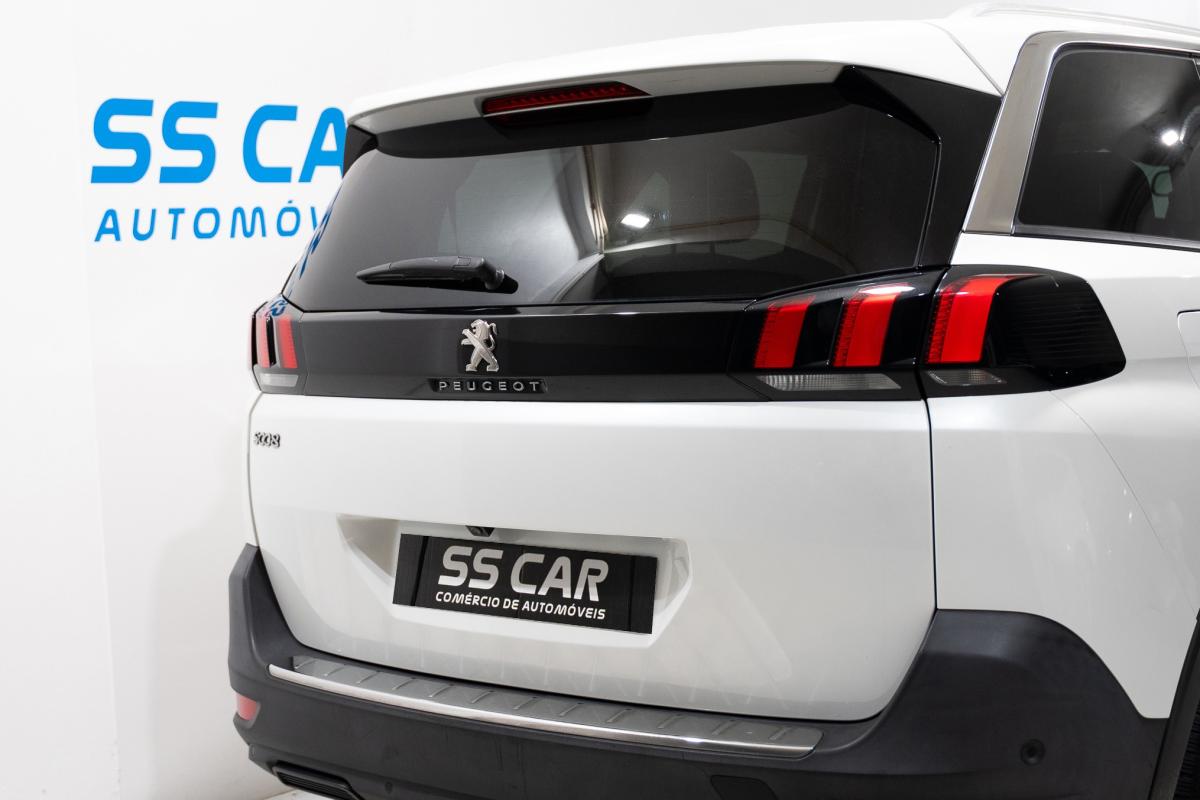 peugeot-5008-2019-gasolina-1199cc