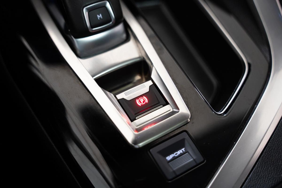 peugeot-5008-2019-gasolina-1199cc