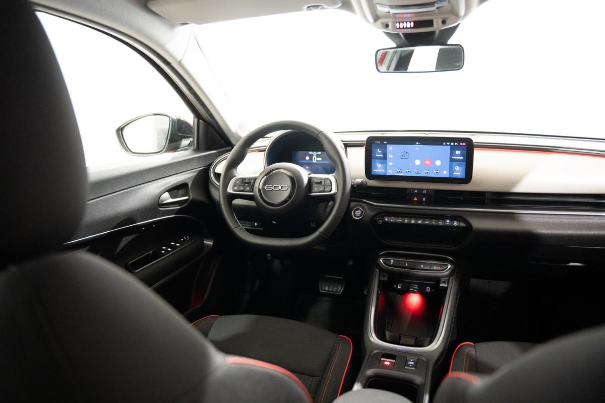 fiat-600-2024-eletrico-500cc