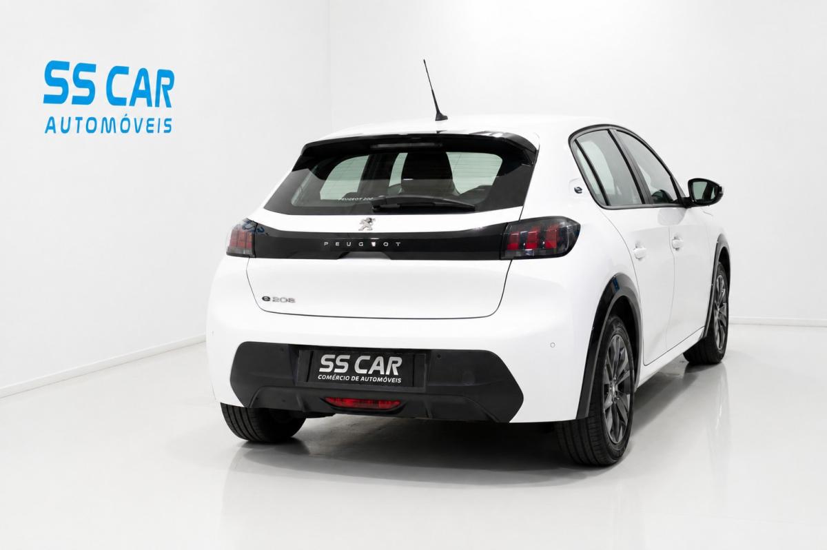 peugeot-208-2021-eletrico-500cc