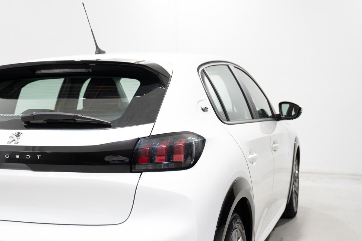 peugeot-208-2021-eletrico-500cc