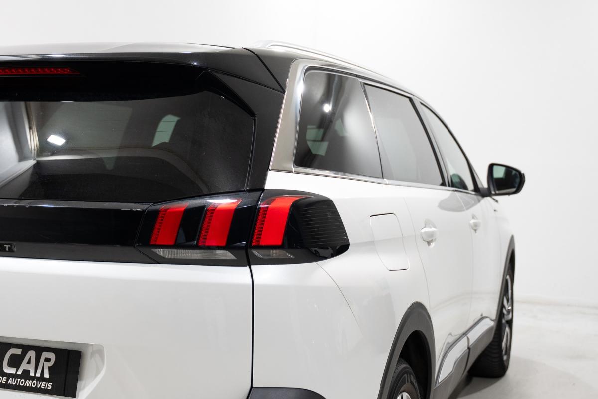 peugeot-5008-2020-gasolina-1199cc