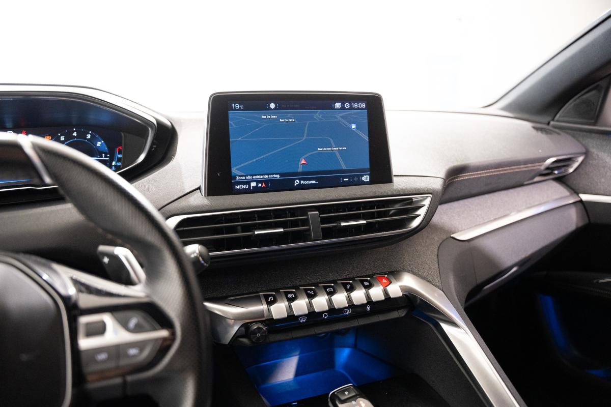 peugeot-5008-2020-gasolina-1199cc