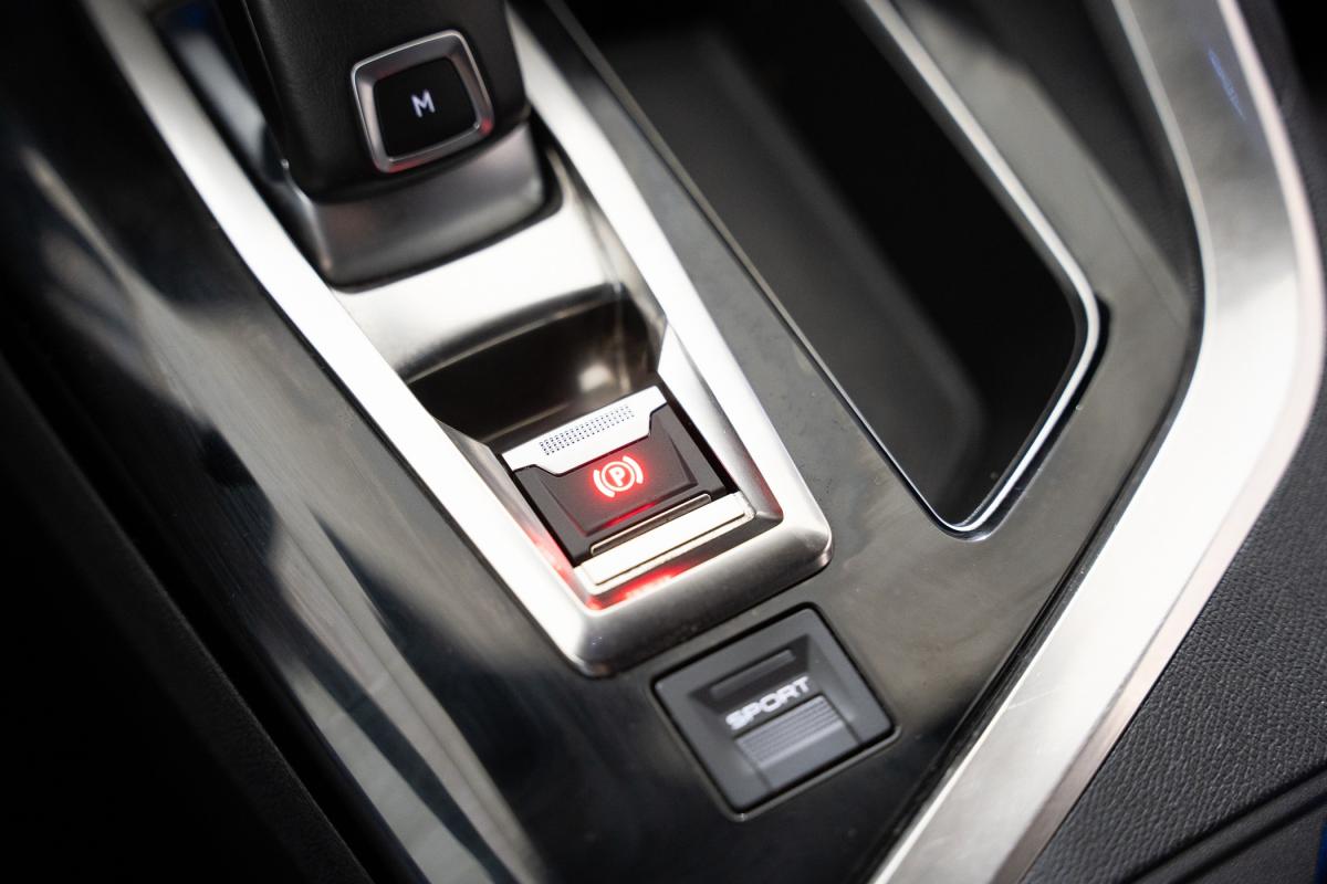 peugeot-5008-2020-gasolina-1199cc