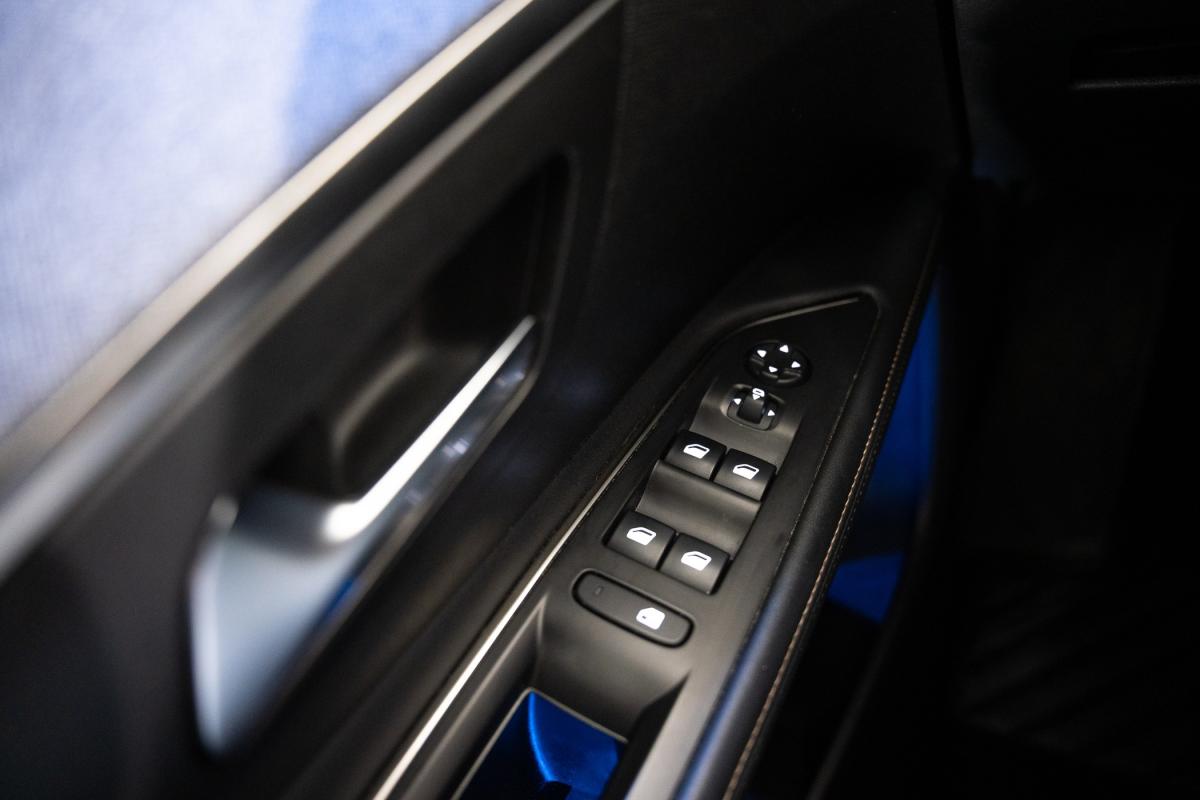peugeot-5008-2020-gasolina-1199cc